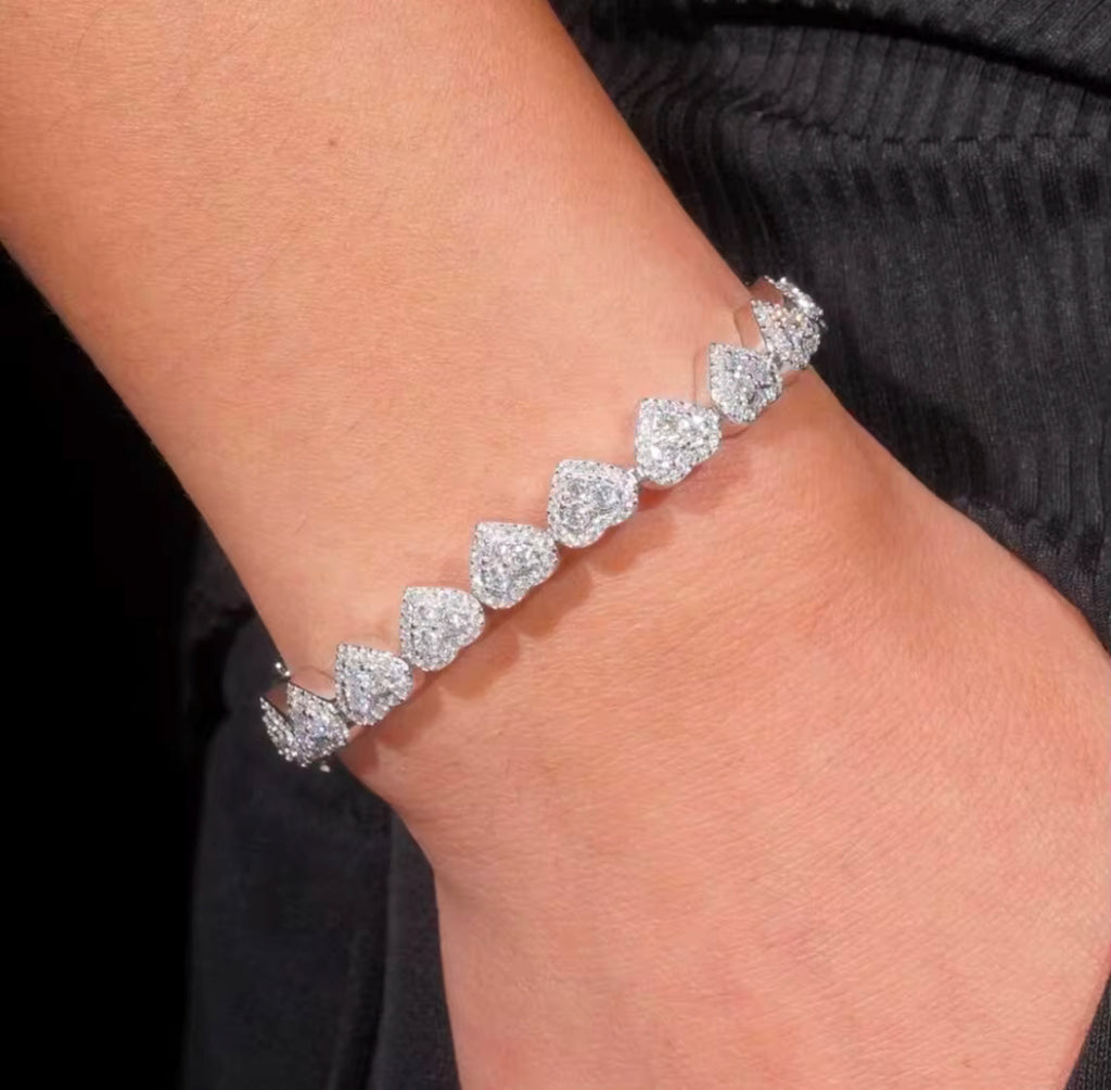 Moissanite Diamond Heart Link Bracelet