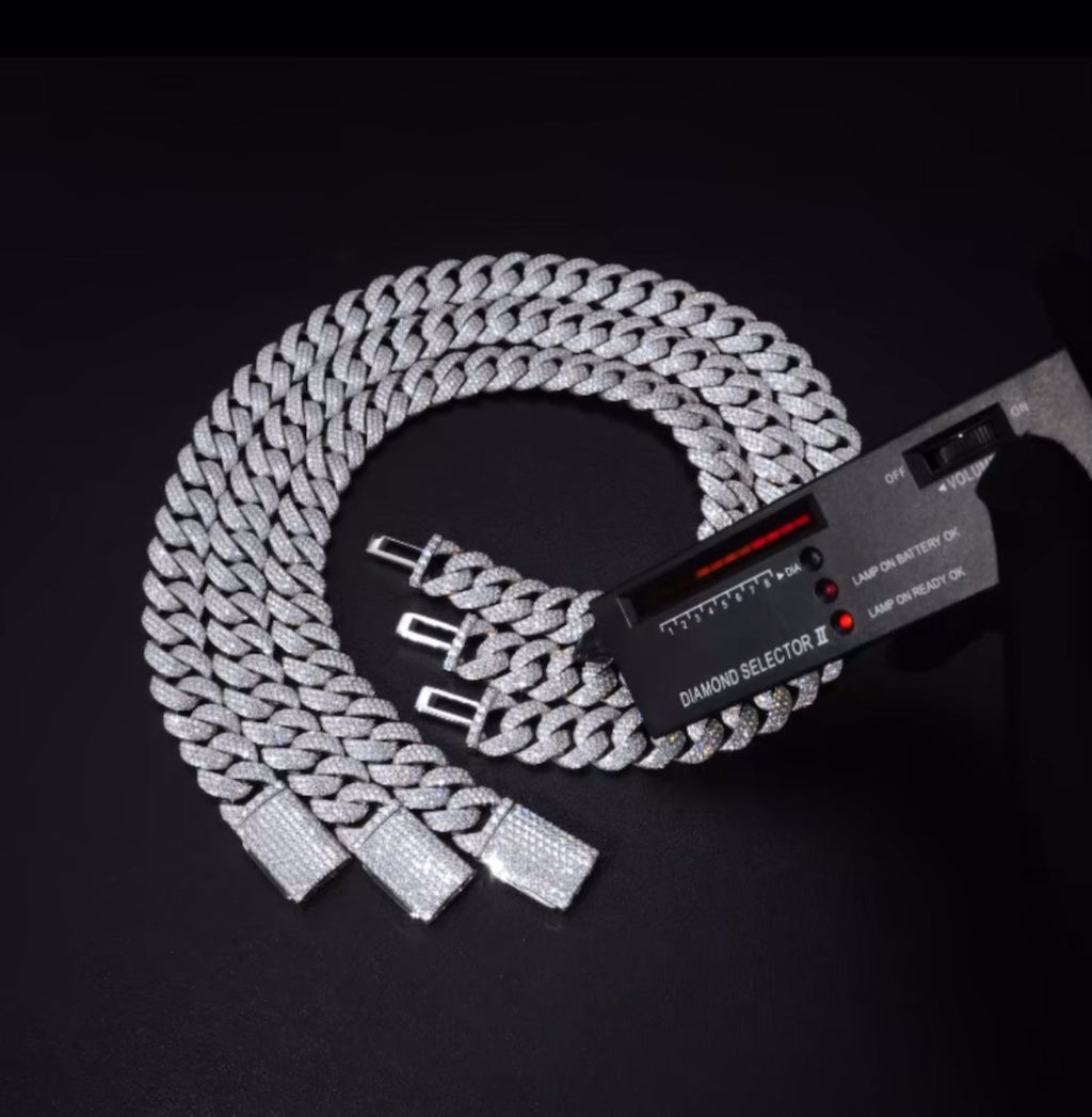 22 MM Moissanite Diamond Cuban Chain